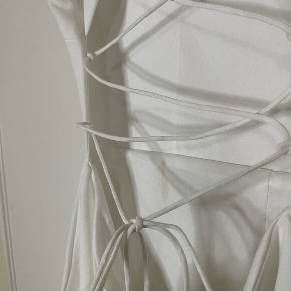 NEW! Hello Molly Take the Reigns White ruffle hem lace back mini dress US 6 Med - Picture 8 of 8